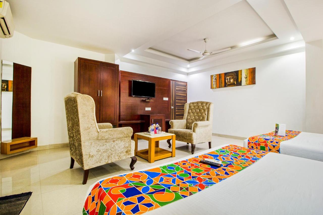 FabHotel Star Delhi Airport Neu-Delhi Exterior foto