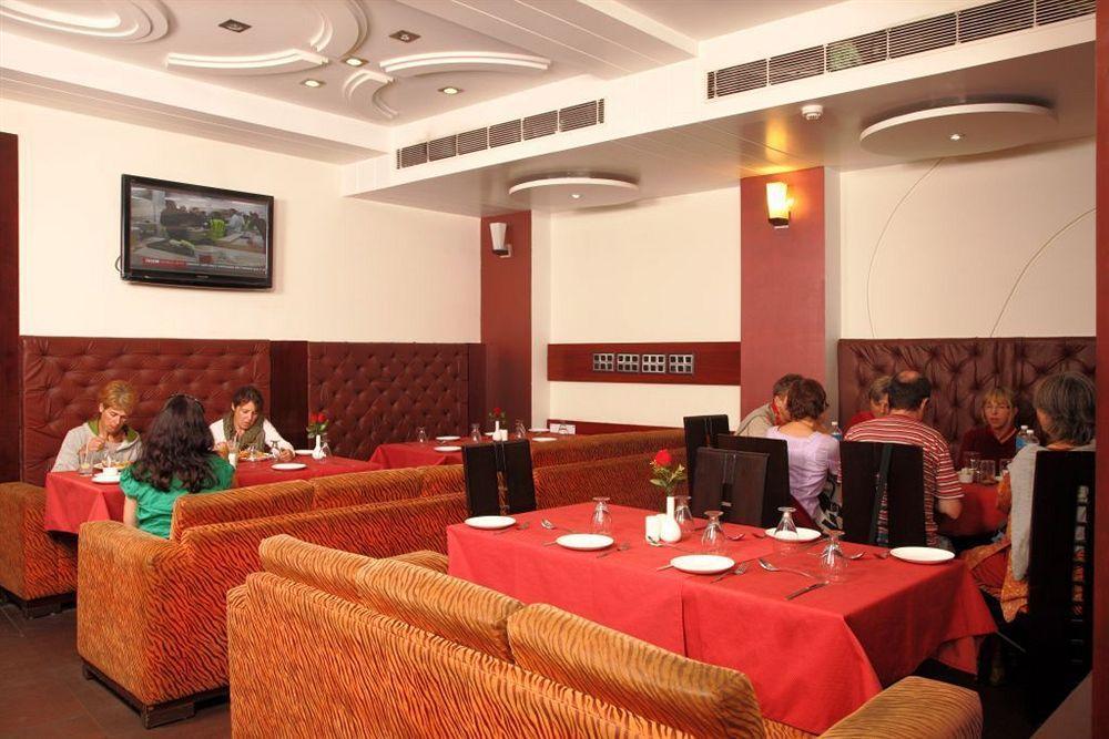 FabHotel Star Delhi Airport Neu-Delhi Exterior foto
