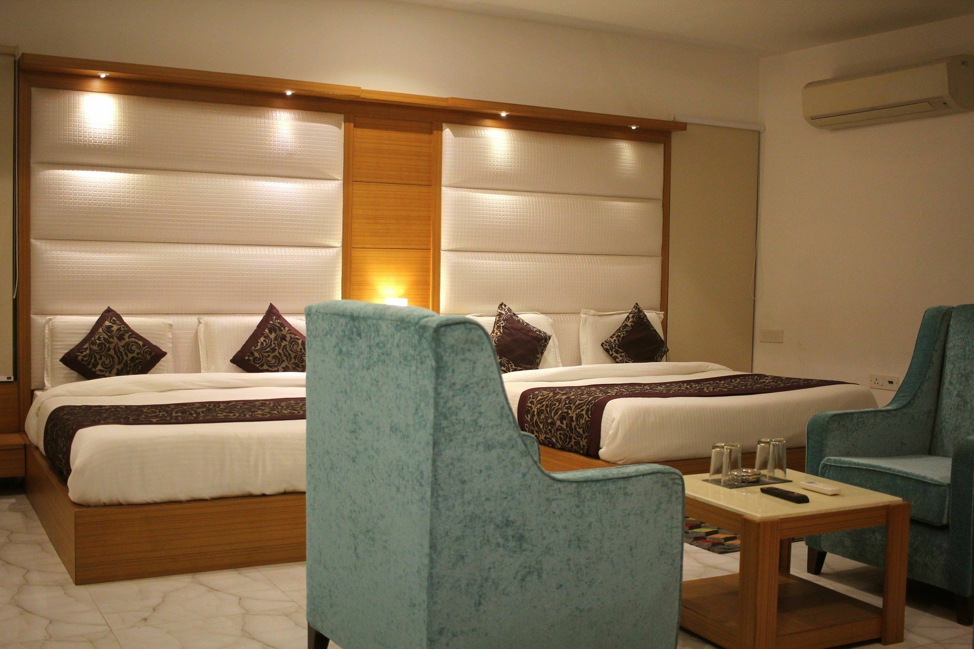 FabHotel Star Delhi Airport Neu-Delhi Exterior foto
